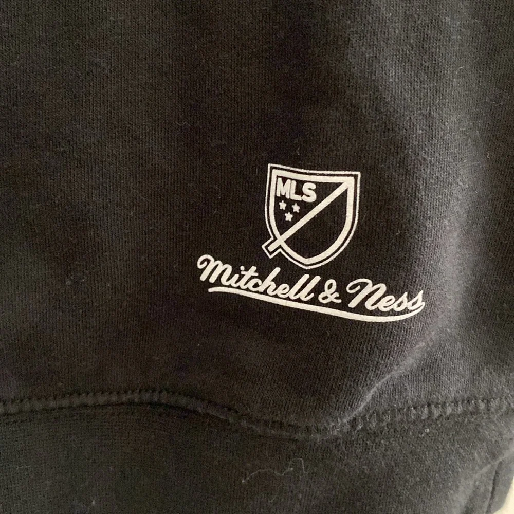 Atlanta United Sweatshirt M - Picture 2 of 6